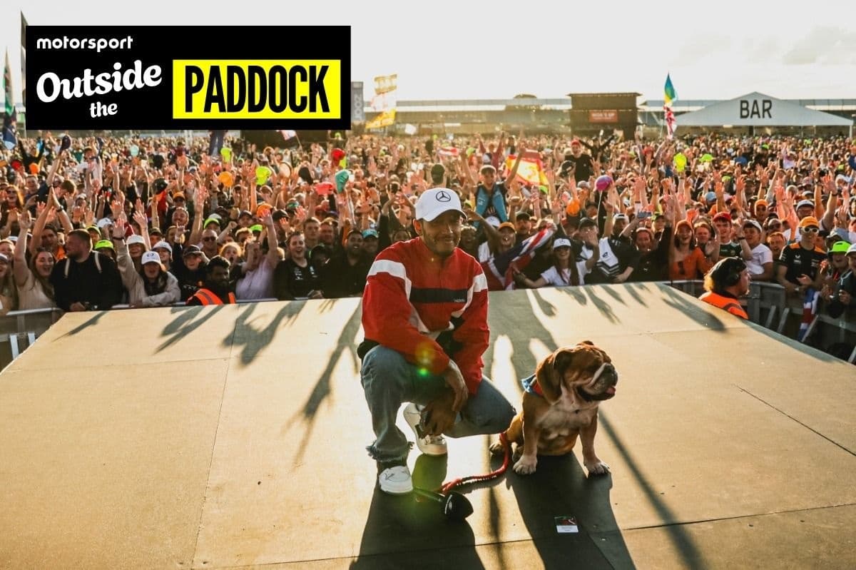 Lewis Hamilton reflexiona sobre un preciado recuerdo de Roscoe y Coco