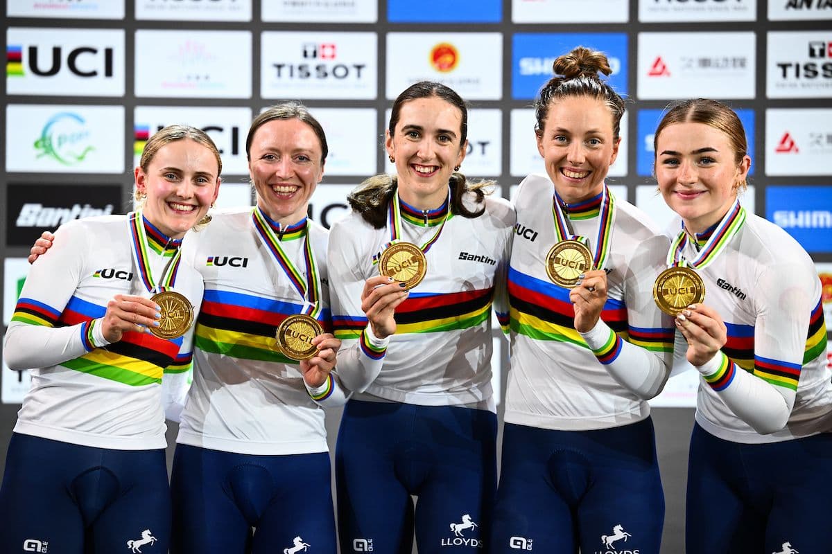 Campeonatos Mundiales en Pista: Gran Bretaña recupera el título en persecución por equipos femenino, Bostock gana la Scratch Race