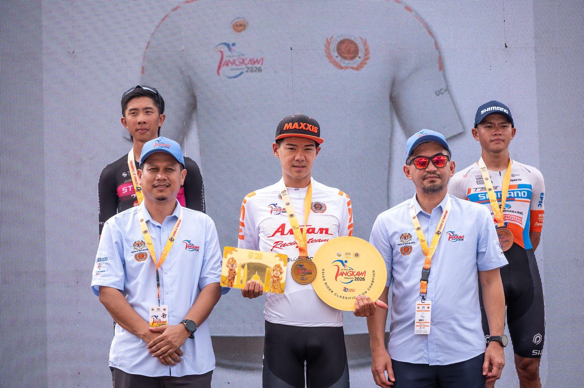 La carrera dentro de la carrera: el orgullo y el propósito impulsan la lucha por los primeros puestos en la categoría de Mejor Ciclista Asiático en el Tour de Langkawi