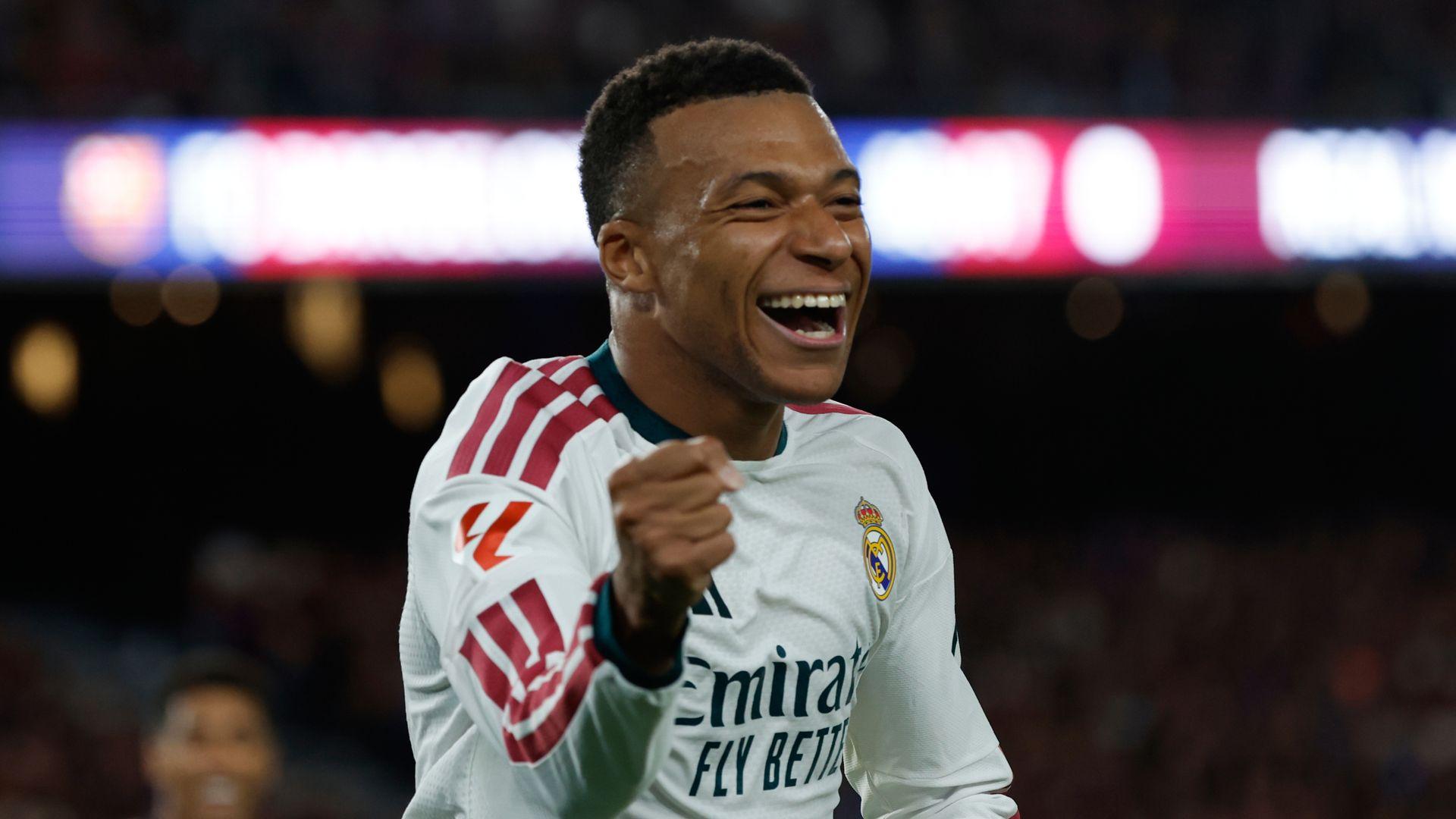 Un gol tardío de Mbappé le otorga a Mourinho y al Real Madrid la gloria en el Clásico ante el Barça