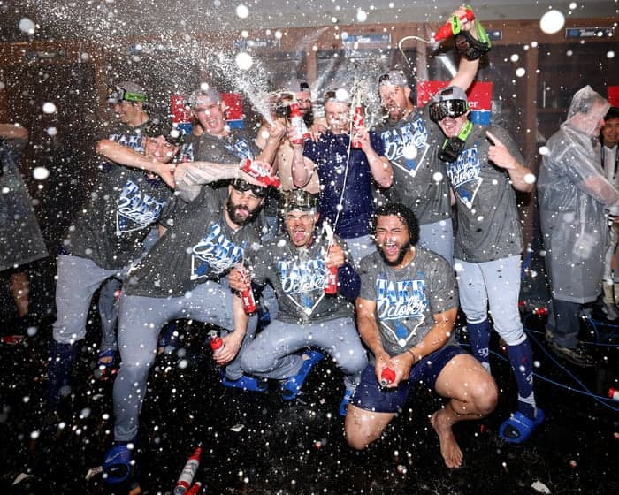 Los Dodgers avanzan a la NLCS mientras Ramírez mantiene vivas las esperanzas de postemporada de los Guardians