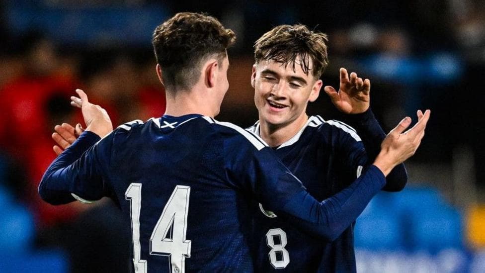 Curtis brilla mientras comienza la renovada estructura juvenil de Escocia