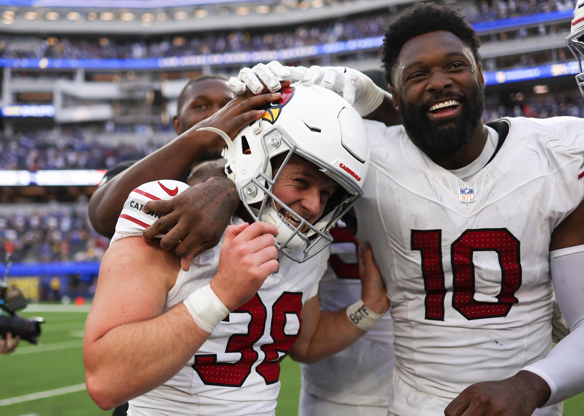 La defensa de Arizona Cardinals y Chad Ryland dominan en victoria ajustada sobre Rams