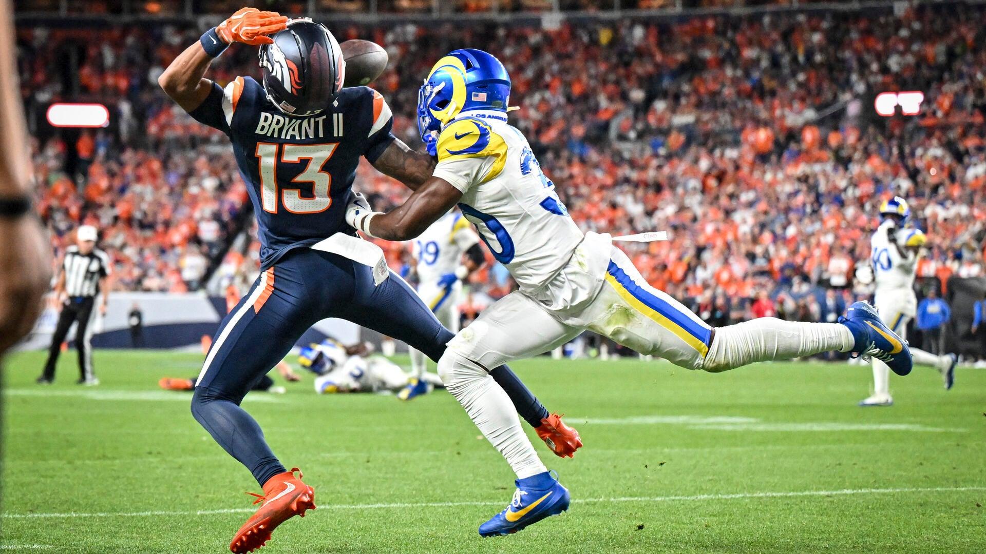 El receptor de los Broncos, Pat Bryant, confiesa si simuló en la polémica jugada de interferencia de pase contra los Rams
