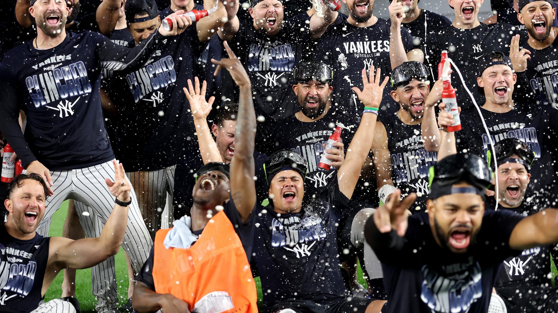 Los Yankees avanzan a la ALDS tras barrer a los Red Sox; los Cowboys ganan traspaso con los Steelers por Joey Porter Jr.