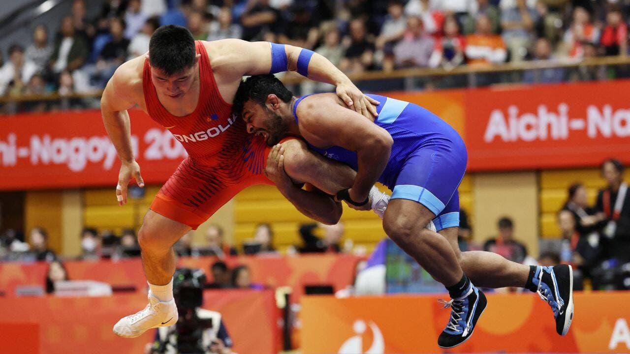 Deepak Punia supera a Ganbaatar por 2-1 y se adjudica el bronce de lucha en los Juegos Asiáticos