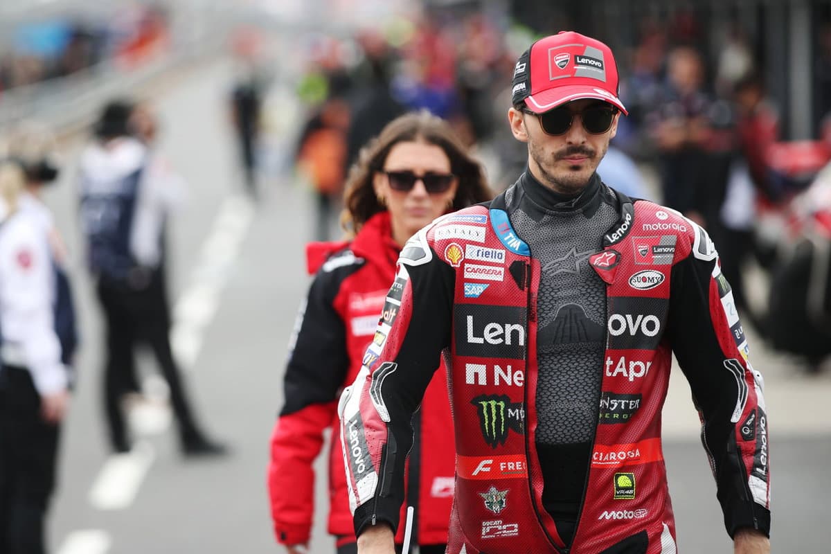 Pecco Bagnaia evasivo sobre el motivo de su retirada en la carrera al esprint del Gran Premio de Australia de MotoGP